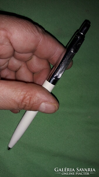 Retro pevdi - pax white-silver, plastic-metal cover ballpoint pen as shown in the pictures