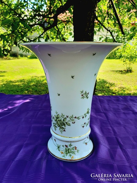 Erika's large patterned vase