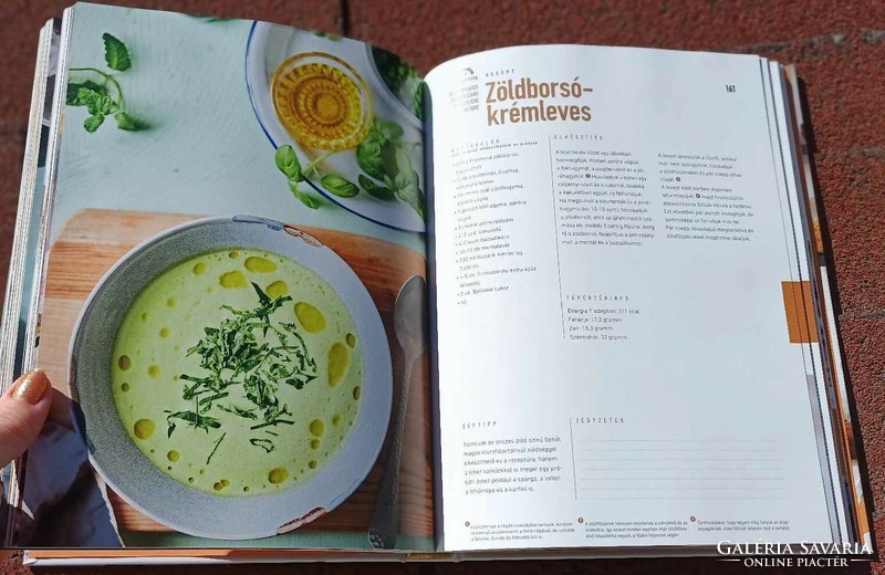 Lidl cookbooks are 2 books in one