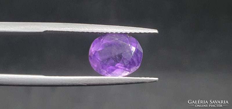 Amethyst oval cut 2.37 Carat. With certification.