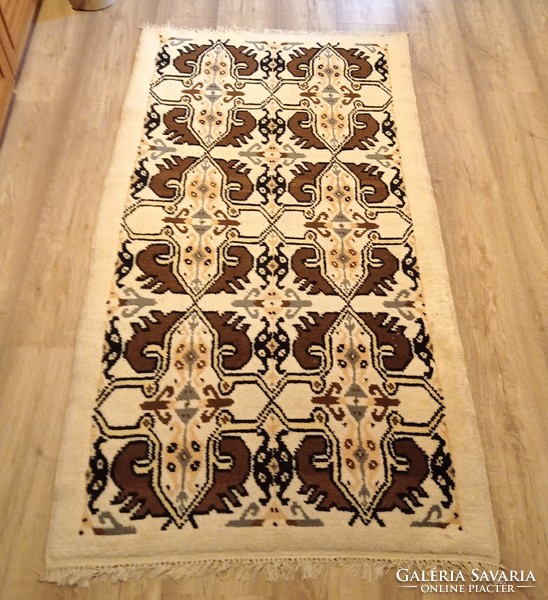 Hand-knotted wool rug 80 x 155 cm