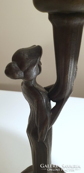 Bronze table lamp with an elegant female figure