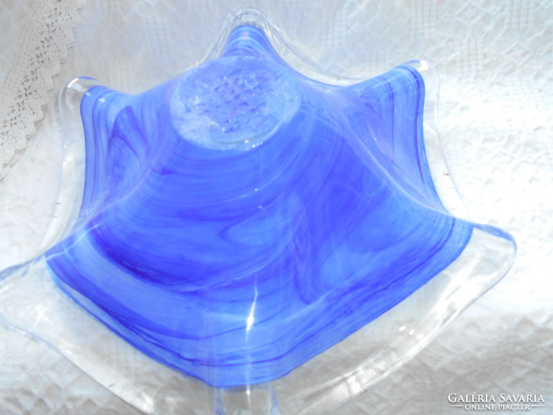 Több árnyalatú  kék színű  kínáló  üveg tál.26 cm
