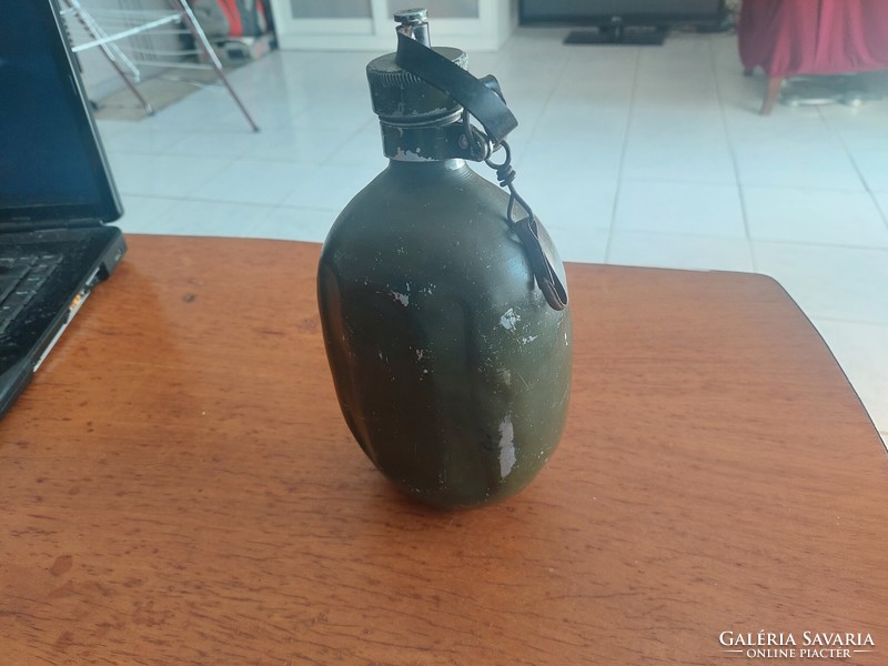 Retro military water bottle