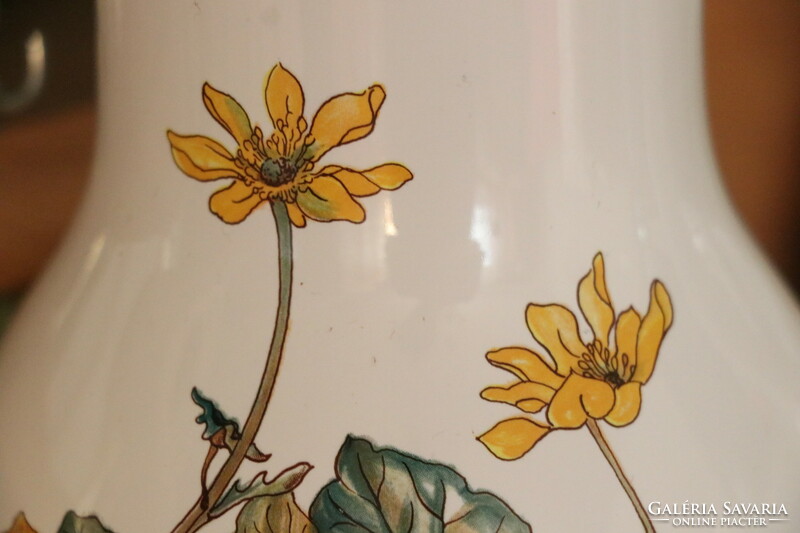 Villeroy botanica jug