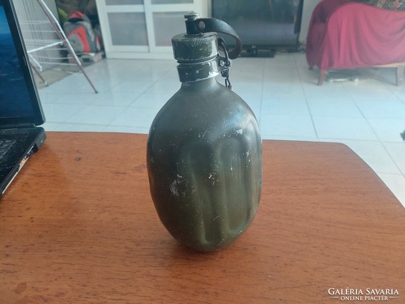 Retro military water bottle