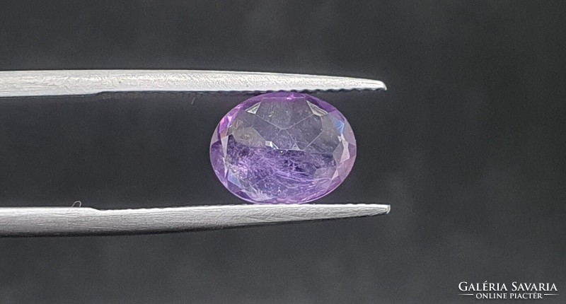 Amethyst oval cut 2.58 Carat. With certification.