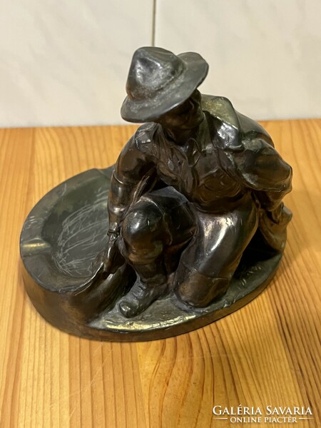 Scout, bronze statue ashtray