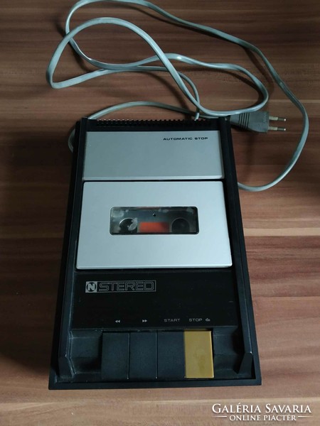 German cassette recorder, early 1970s, casetten-abspielgerat art. 872/946