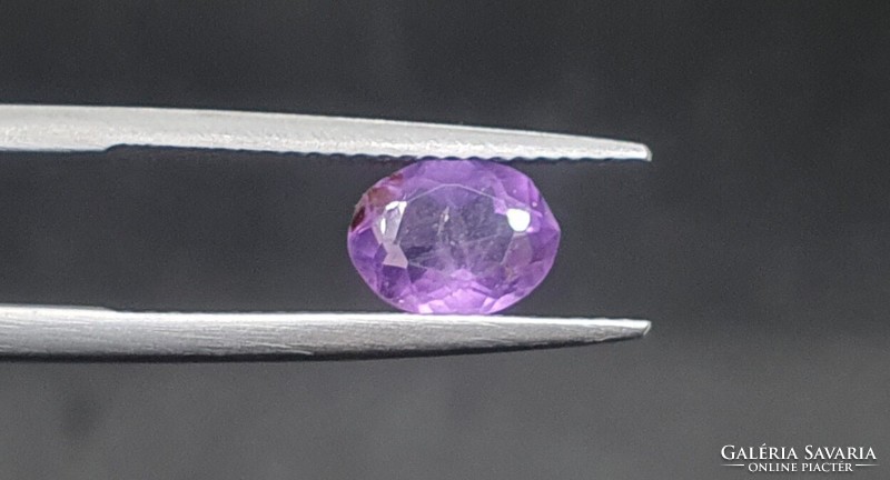 Amethyst oval cut 1.08 Carat. With certification.