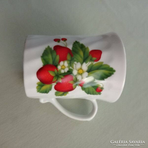 strawberry cup,