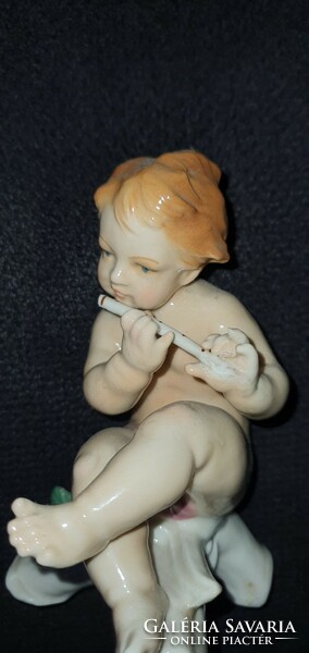 Ens porcelain figure