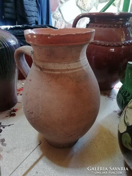 Folk old jug, bastard 5. It is in the condition shown in the pictures
