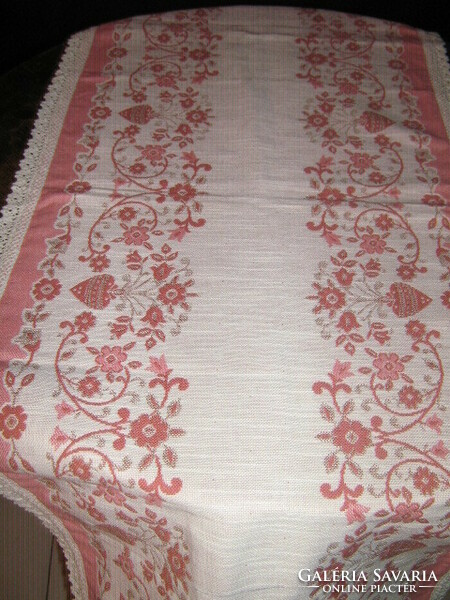 Beautiful flower pattern crocheted tablecloth with lace edge