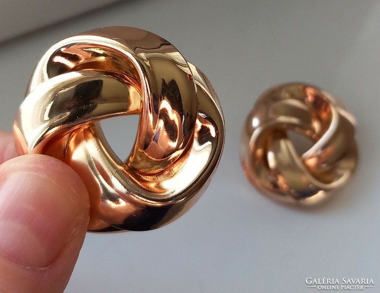 Gold-plated screw earrings