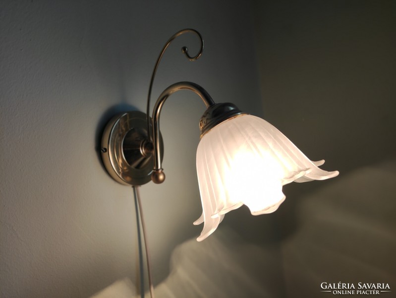 Vintage stílusú harangvirág kehelybúrás sárgaréz falikar fali lámpa