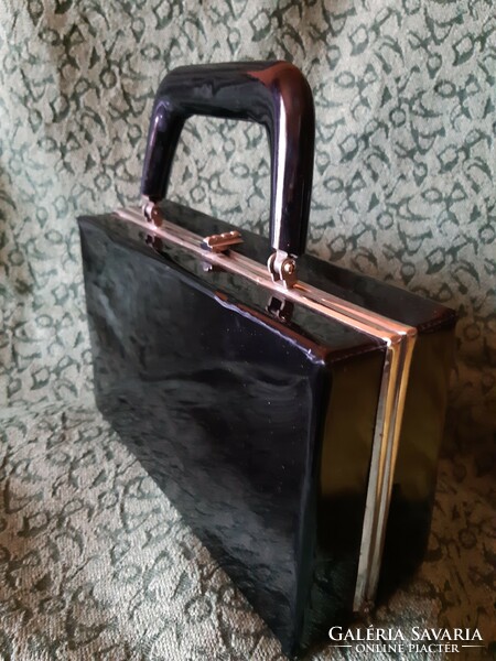 Lacquer bag