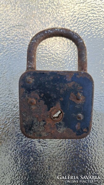 Antique padlock without key