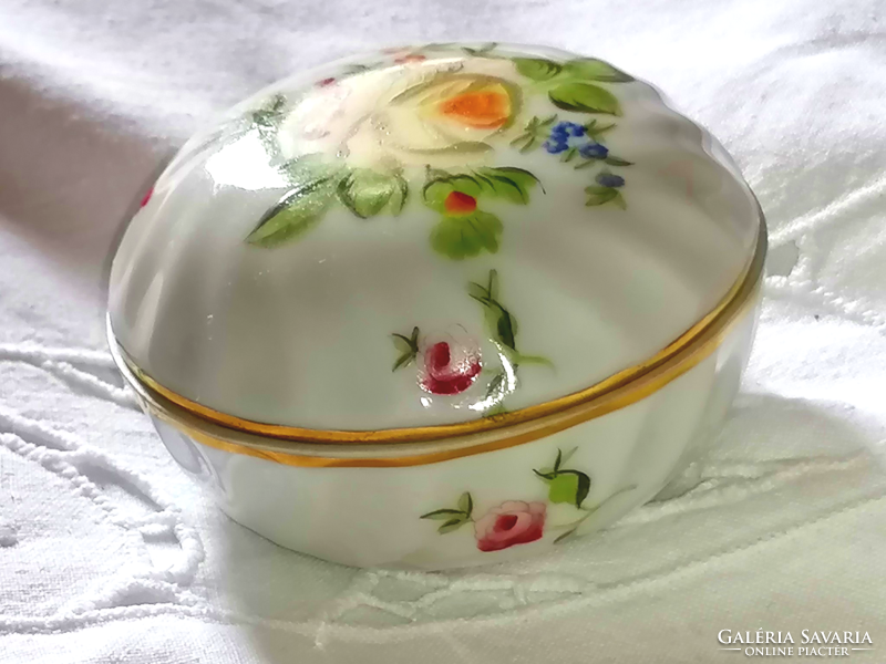 Herend, very rare decorated, yellow rose bonbonnier from the sixties