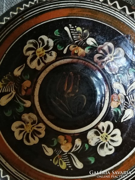 40cm diameter antique tulip ceramic bowl,