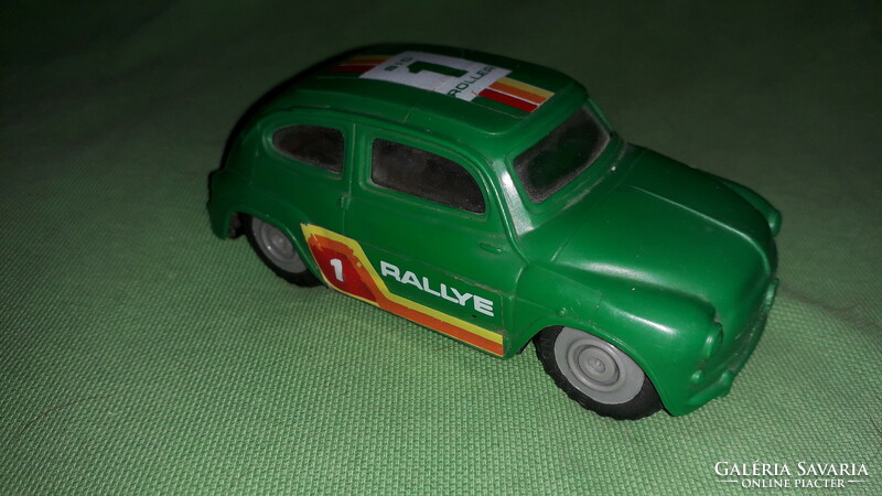 Old record factory in flawless collectors condition - momentum - zastava rally small car, as shown in the pictures