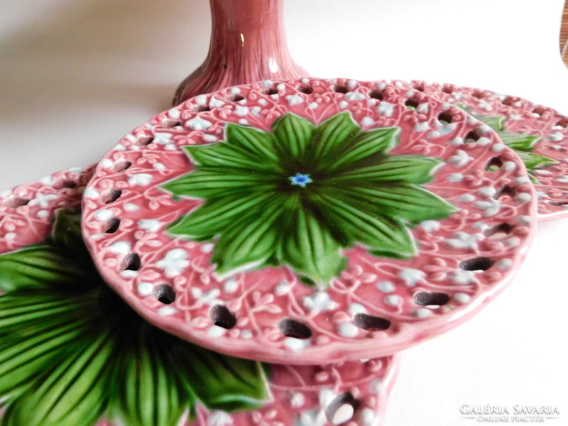 Körmöcbánya antique majolica pedestal bowl with lily of the valley pattern, with three plates