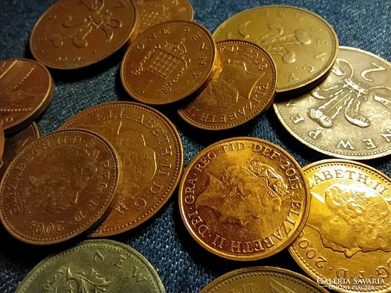 England multi-piece coin lot (id81605)