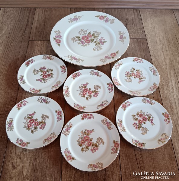 Zsolnay floral cake / sandwich set