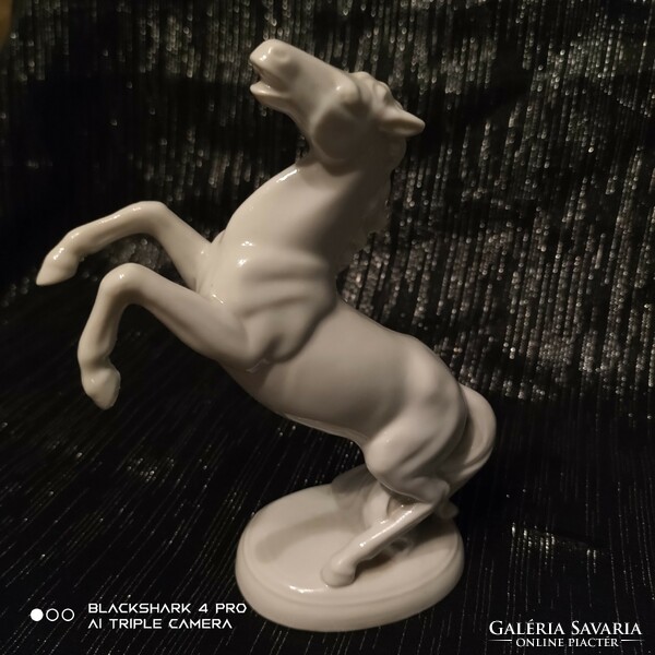 Rare unterweissbach horse statue