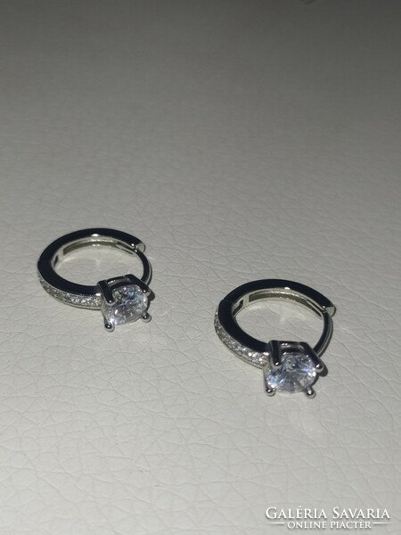 New silver hoop earrings in wedding ring style