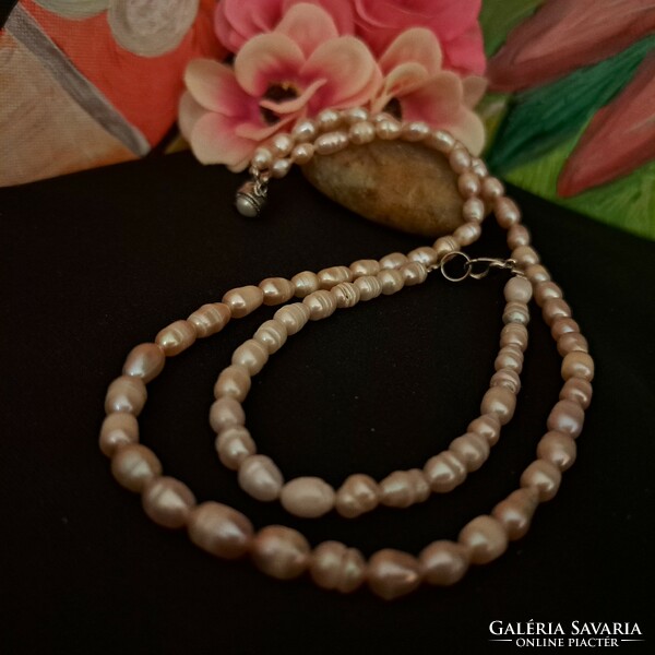 Baroque freshwater pearl string and bracelet