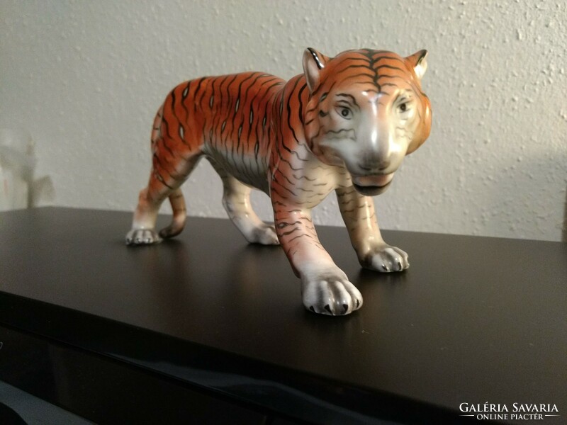Herend porcelan vadaszo tigris 20 cm