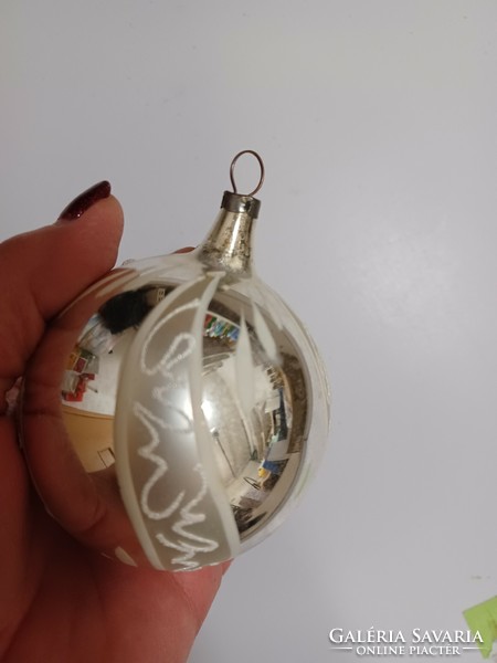 Régi üveg karácsonyfadísz- retro