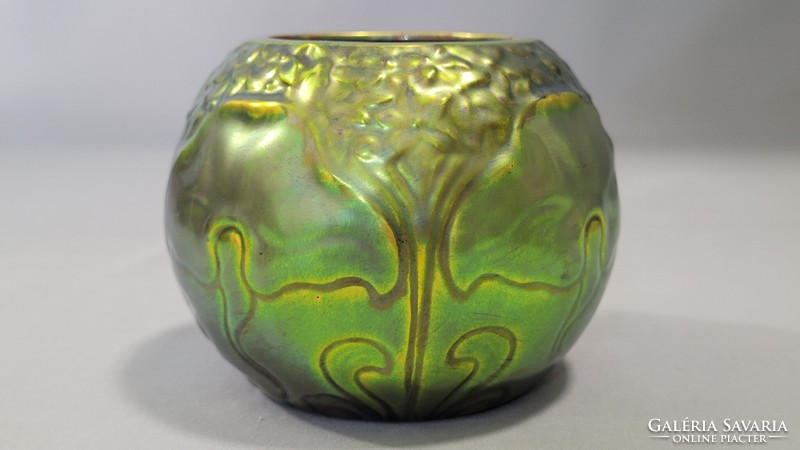 Old Zsolnay eosin-glazed vase