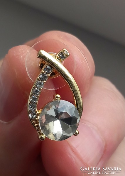 Elegant zirconia earrings