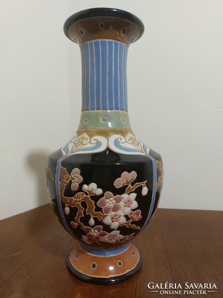 Antique majolica vase (20)