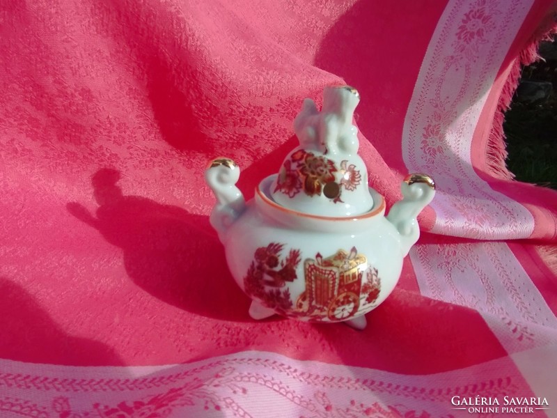Typical Japanese porcelain incense burner with a dragon dog on the lid