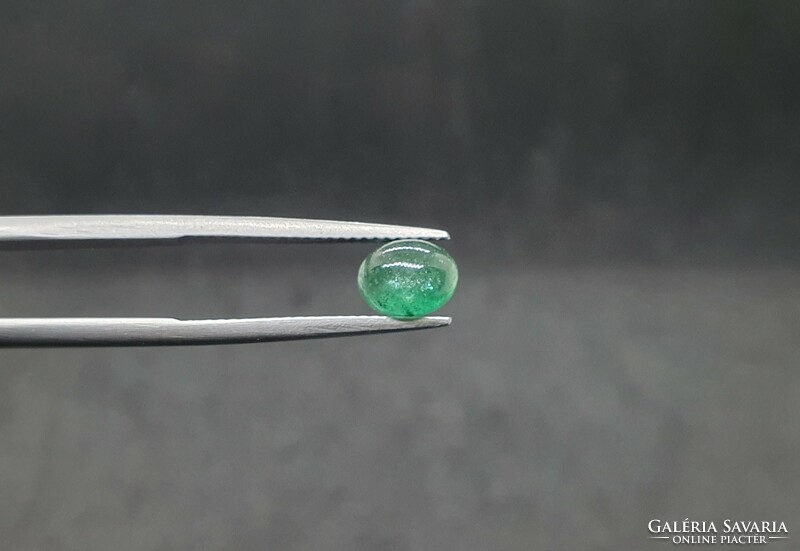 Brazilian emerald cabochon 1.48 carats. With certification.