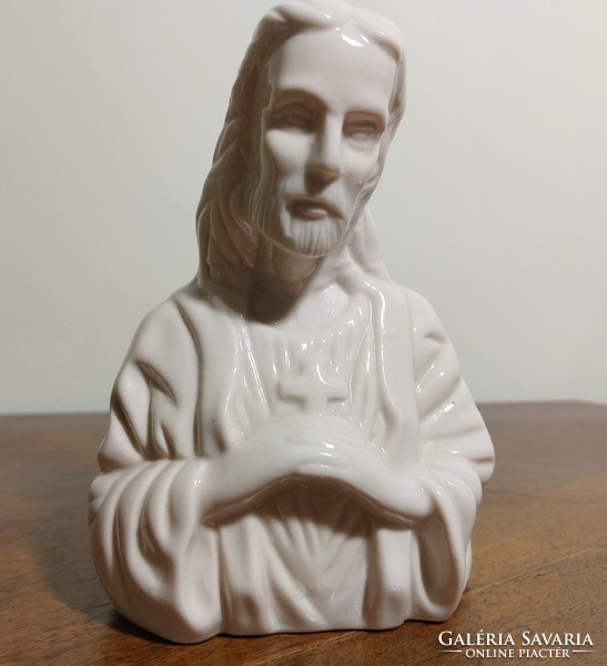 Jesus and Virgin Mary porcelain.(67)