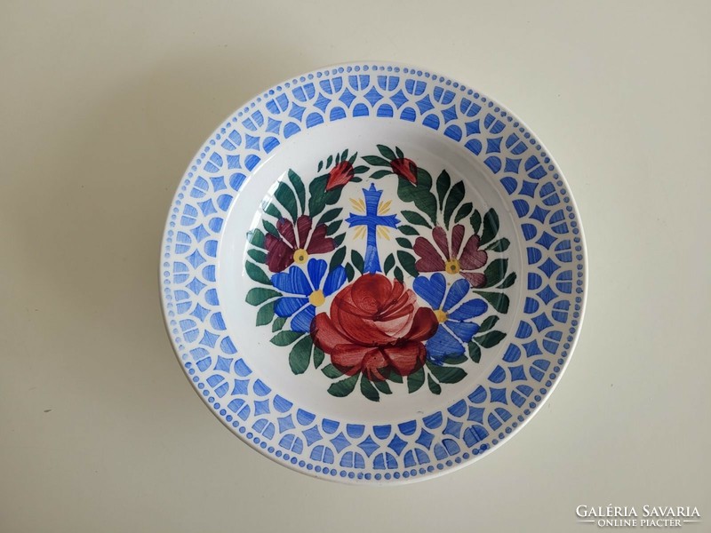 Antik fali tányér mázas cseréptányér régi népi falidísz korpusz kereszt rózsa mintával Wilhelmsburg