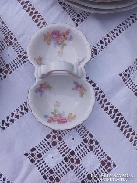 Eladó régi porcelán Zsolnay apró virág mintás komplet 6 személyes étkészlet!