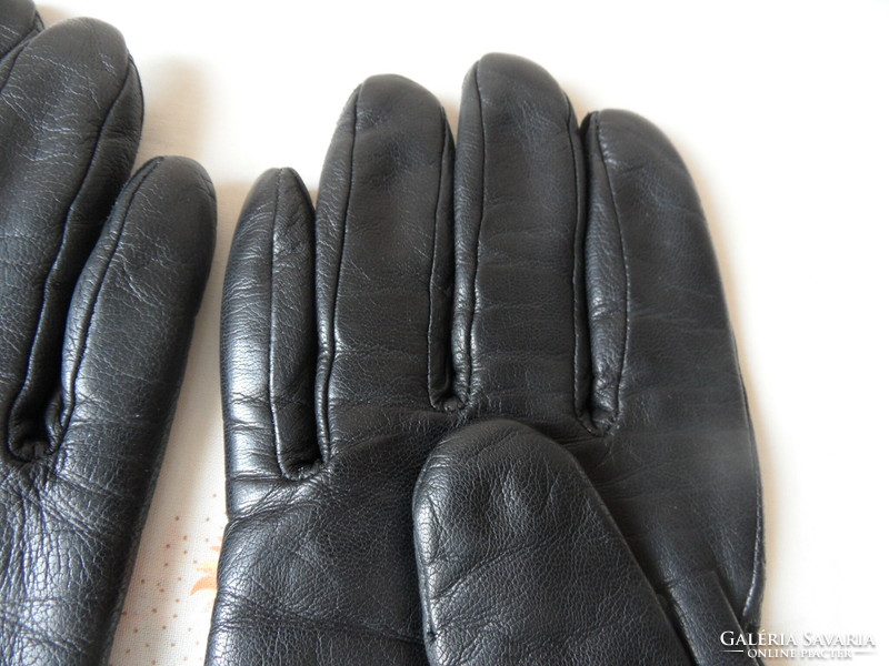Black leather lined men's gloves