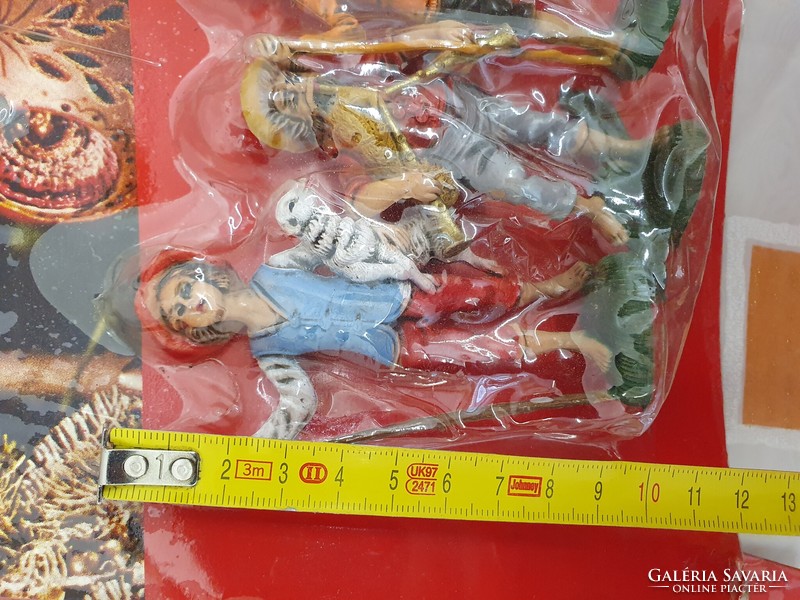 Retro Italian Nativity figure package original 12,900 ft 3 pcs package in one Christmas decoration