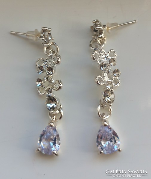 Silver-plated zirconia earrings