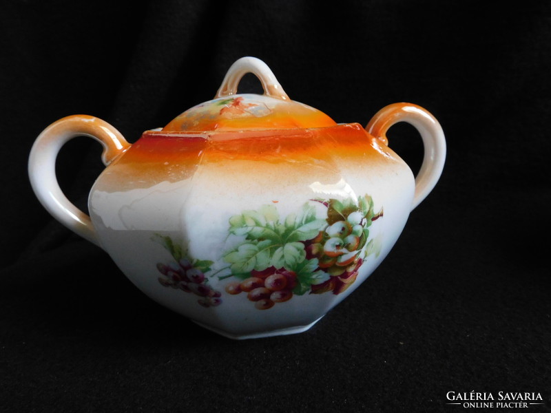 Antique union luster sugar bowl with grape pattern (between 1921-27)