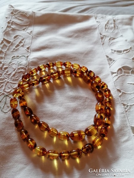 Vintage real amber necklace 28.
