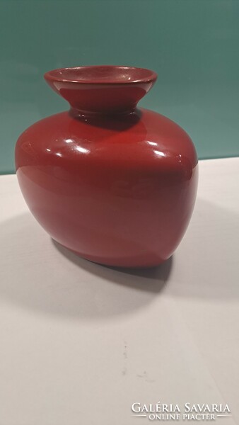 Turkish vase by János Zsolnay