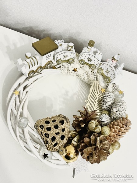 White-gold Christmas/Advent wreath