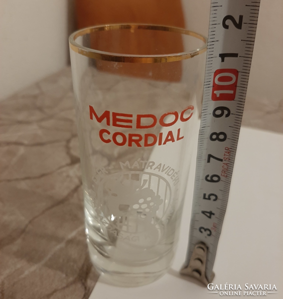 MEDOC CORDIAL Eger-Mátravidéki Borgazdasági Kombinát felirat logós üvegpohár