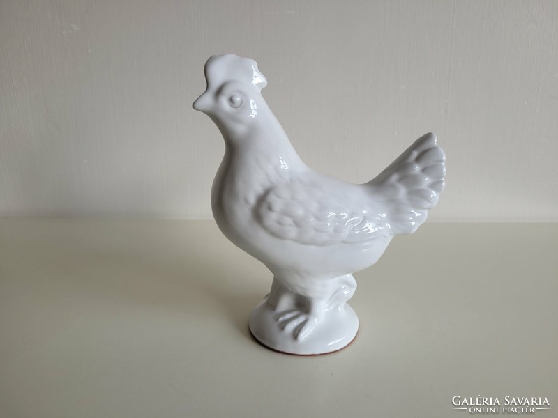 Fehér tyúk mázas kerámia csirke tojással  húsvéti dekor 23.5 cm